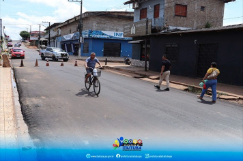 SEMINFRA REALIZA OBRAS DE RECAPEAMENTO ASFÁLTICO NA TRAVESSA LAURO SODRÉ, NA CIDADE BAIXA.