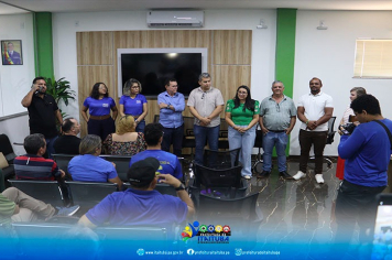REUNIÃO DA SEMED TEVE COMO PAUTA A ENTREGA DE OBRAS LITERÁRIAS PARAENSES E O ANÚNCIO DE INVESTIMENTOS PARA AS BANDAS E FANFARRAS DE ITAITUBA.