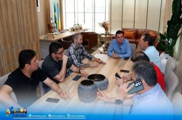 PREFEITURA DE ITAITUBA E A EMPRESA BRAZAURO MINERADORA ESTREITAM PARCERIAS