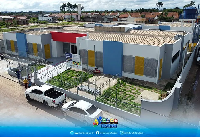 EQUIPE DE GOVERNO REALIZA VISITA TÉCNICA DE VISTORIA NA OBRA DA CRECHE DO RESIDENCIAL VIVA ITAITUBA QUE ESTÁ EM FASE DE CONCLUSÃO.