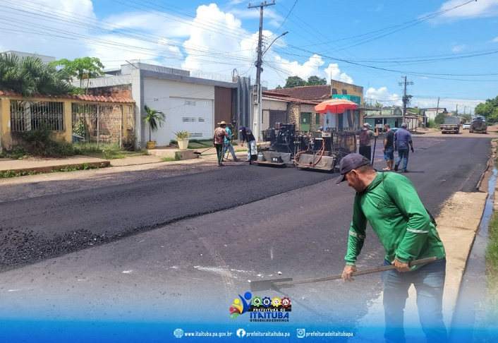 PREFEITURA DE ITAITUBA REALIZA RECAPEAMENTO ASFÁLTICO NA CIDADE! 
