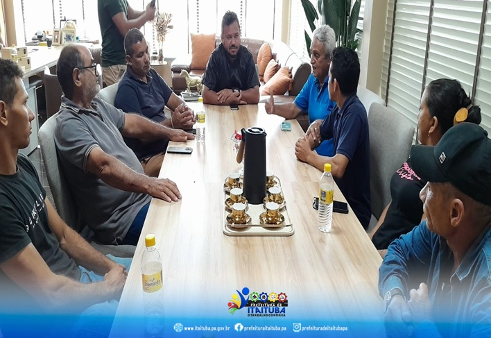 DEMANDAS DO VEREADOR HÉLIO SILVA (PSB) E AGRICULTORES DA COMUNIDADE SÃO MANOEL, SÃO RECEBIDAS PELA PREFEITURA DE ITAITUBA.