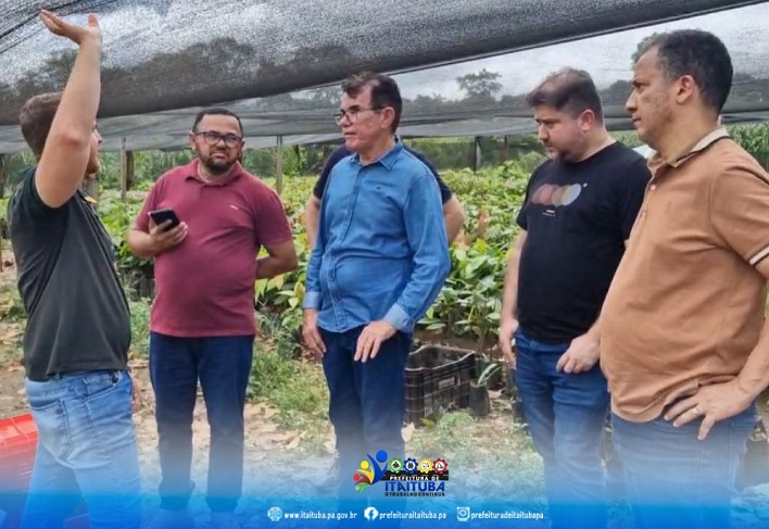 COMITIVA DE ITAITUBA LIDERADA PELO PREFEITO NICODEMOS AGUIAR VISITA LAVOURA DE CACAU NO MUNICÍPIO DE MEDICILÂNDIA, REGIÃO DO XINGU, CONSIDERADA A CIDADE QUE MAIS PRODUZ CACAU NO PARÁ.