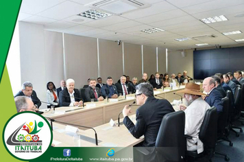 Foto - PREFEITO VALMIR CLIMACO REÚNE COM MINISTRO DE INFRAESTRUTURA