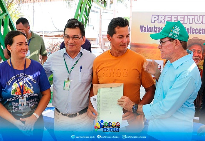 A 4ª FEIRA ITINERANTE DA AGRICULTURA FAMILIAR DE ITAITUBA FOI REALIZADA COM SUCESSO. DURANTE O EVENTO O INCRA FEZ A ENTREGA DE 35 TÍTULOS DEFINITIVOS DE TERRAS.
